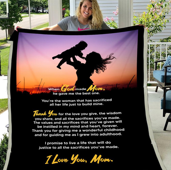 Mom Blanket, Mother's Day Gift Ideas, When God Made Mom He Gave Me The Best One, Gift For Mom Fleece Blanket 1.jpg