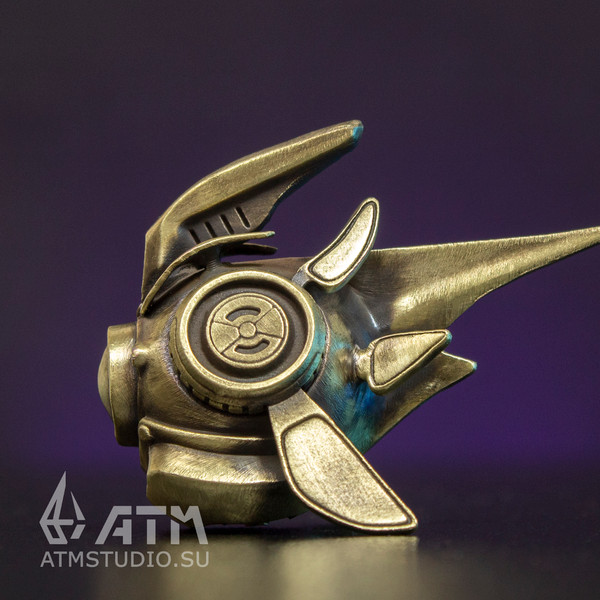 StarCraft Probius Probe metal collector's figure brass (2).jpg