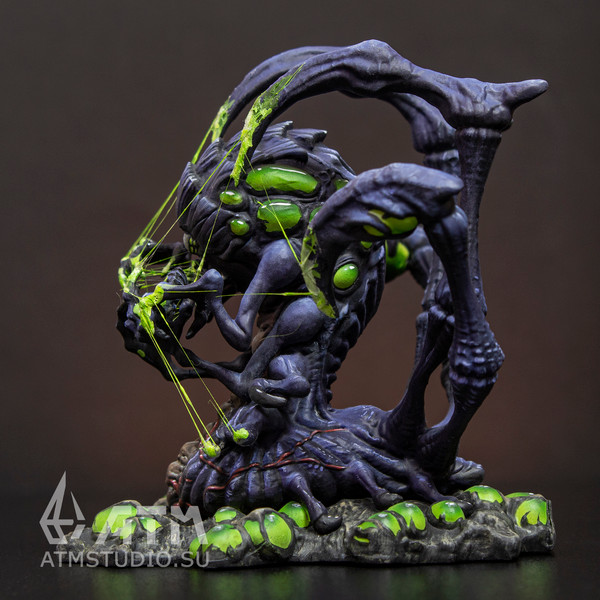 starcraft abathur collectors figure blizzard 4 (2).jpg