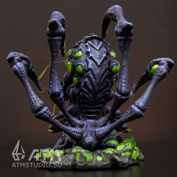 starcraft abathur collectors figure blizzard 4 (3).jpg