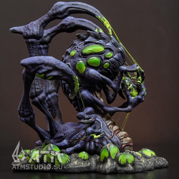 starcraft abathur collectors figure blizzard 4 (4).jpg