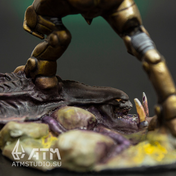 StarCraft Zealot painted metal collector's edition figure (15).jpg