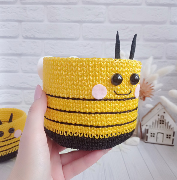 bee basket 8.jpg