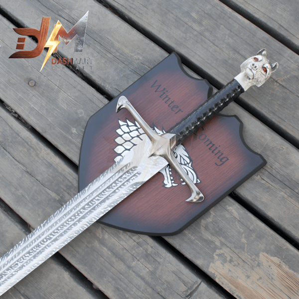 game-of-thrones-jon-snow's-sword-longclaw-custom-engraved-sword-movie-replica-sword-lotr-gifts-for-men-birthday-gifts (3).png
