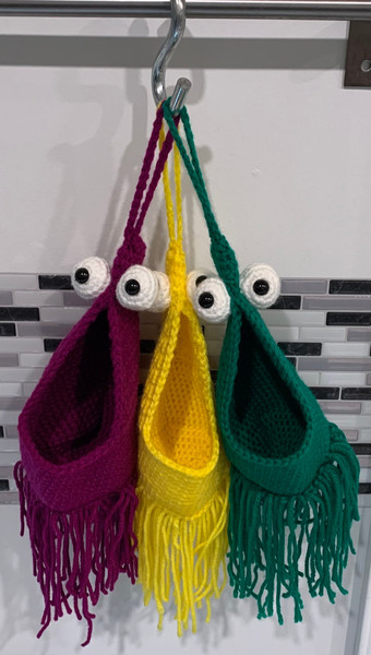 3 sizes!! PDF PATTERN BUNDLE!! Crochet Alien Plant Hanger 2.jpg