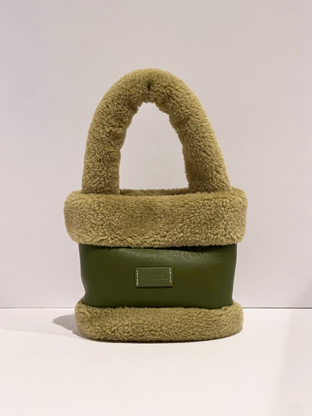 Bucket Fur Fluffy Bag Green.jpg