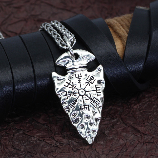 iMer2021-New-Helm-of-Awe-and-Viking-Vegvisir-Iron-Color-Viking-Spear-Pendant-Necklace-with-Stainless.jpg