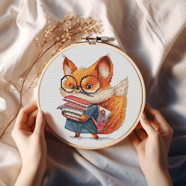 24. NEW Fox with books Hoop3.jpg