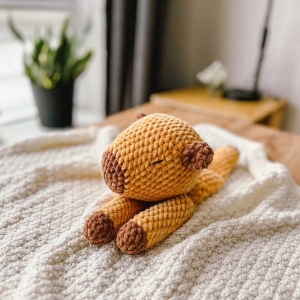 crochet capybara.jpg