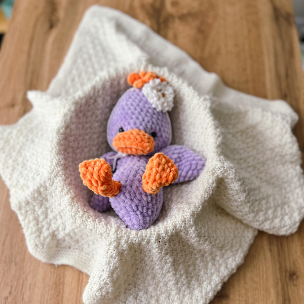 CROCHET DUCK PATTERN 7.jpg