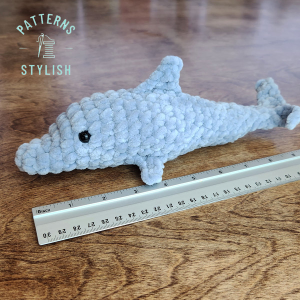 dolphin amigurumi