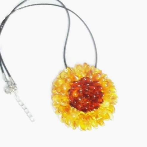 Natural Amber Flower Pendant Necklace and Brooch Sunflower Gemstone Necklace Amber Summer jewelry Christmas Gift Women ..jpg