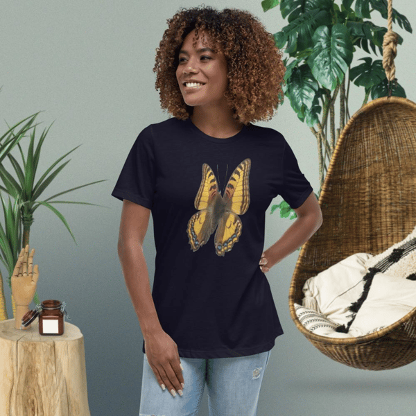 Monarch butterfly graphic print design illustration monarch Butterfly motif Бабочка-монарх Monarque papillon Women's Relaxed T-Shirt