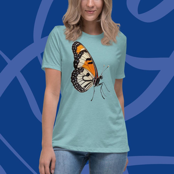 Monarch butterfly graphic print design illustration monarch Butterfly motif Бабочка-монарх Monarque papillon Women's Relaxed T-Shirt