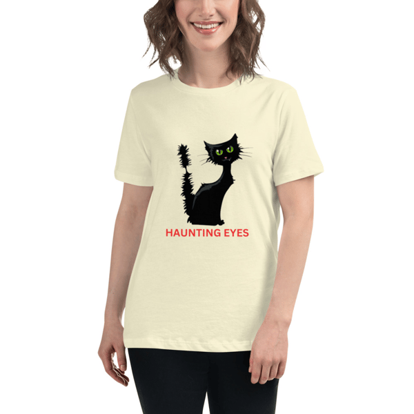 Women's Relaxed T-Shirt Cat tshirt/ animal Tshirt