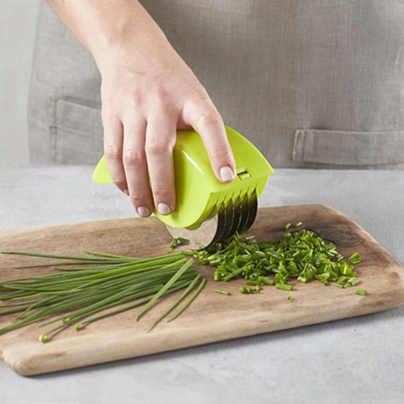 6 Blade Stainless Steel Kitchen Herb Chopper Roller6