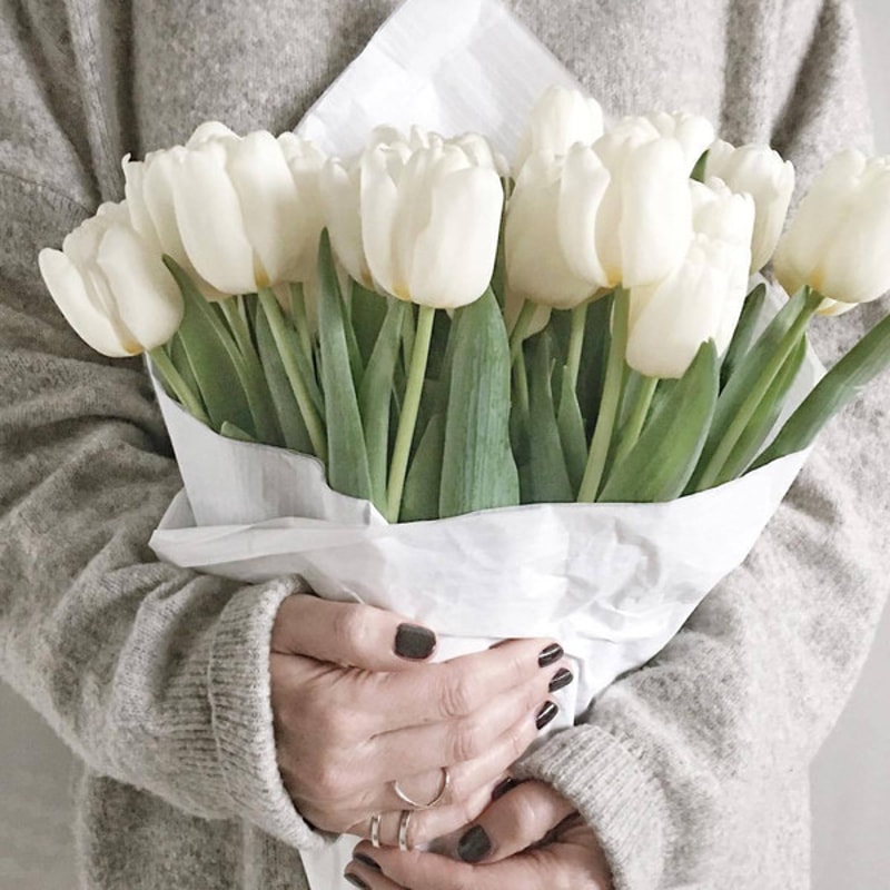 Eternal Elegance - Silky Soft 12 Real Touch Tulip Bouquet, Perfect for Home Decoration, Ideal for Home or Office Decor2
