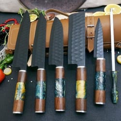 complete 5-piece kitchen knife set with damascus pattern - japanese chef knife set with smooth wooden handles