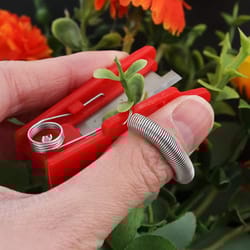 multi-use thumb knife for fruits & vegetable harvesting
