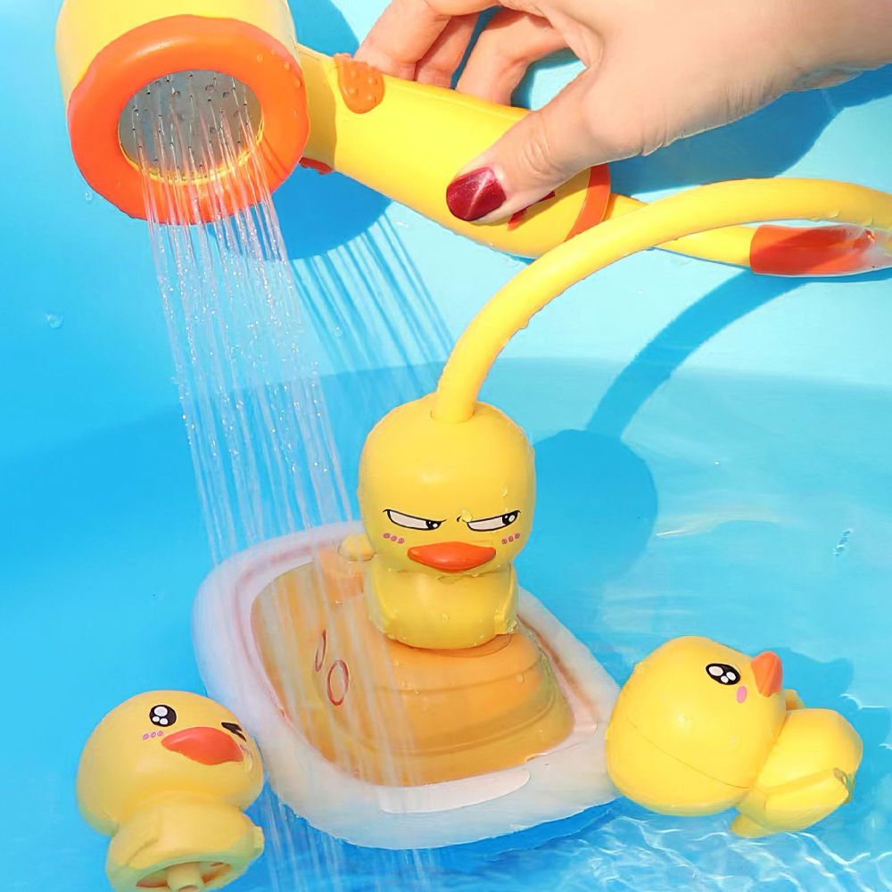 Electric Duck Boat Spray Bath Toy 2