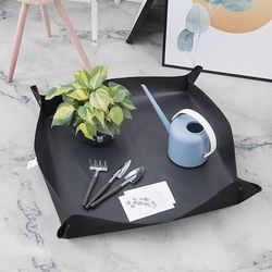 mess-free gardening working mat