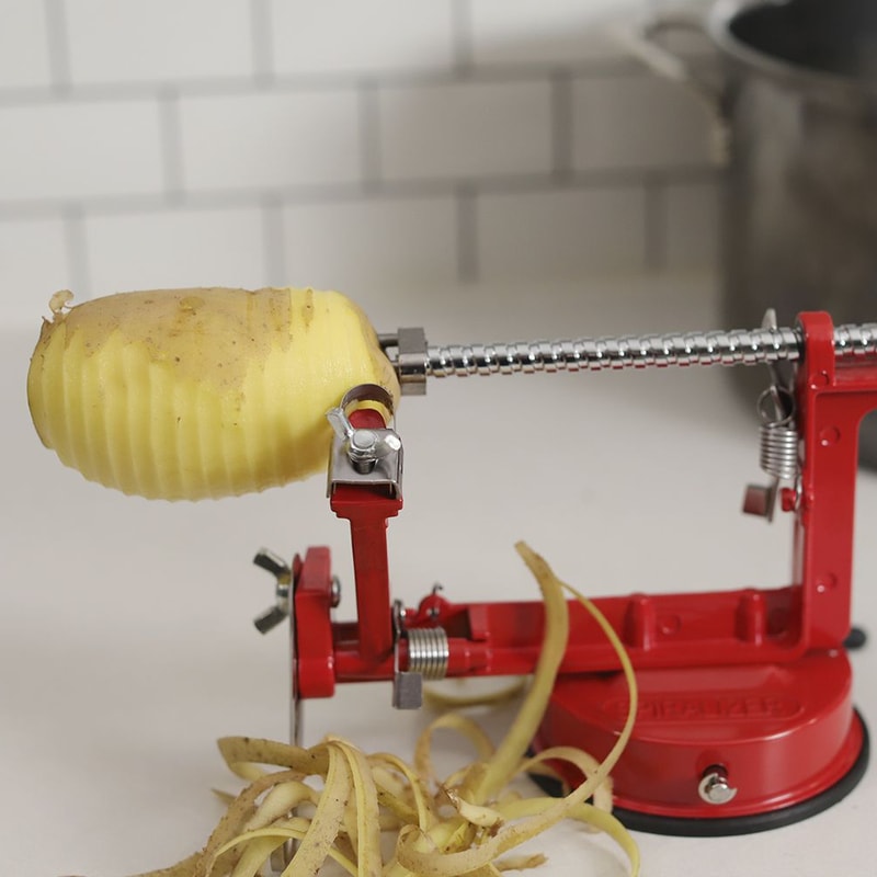 Easytouse apple corer and slicer for busy kitchens