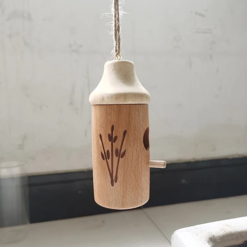 woodenhummingbirdhousestyle2.png