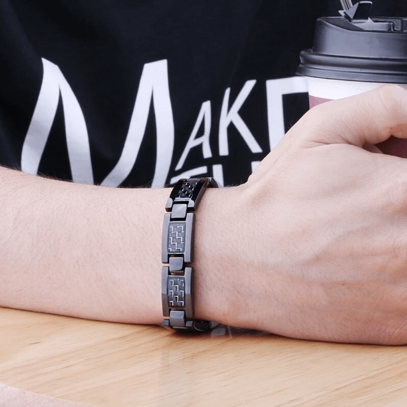 titaniumdetoxmagneticbracelet3.png