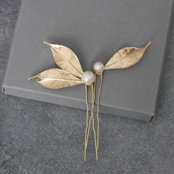 minimal wedding hair accessory / gold leaves bridal hair pins / hair piece set of two pear hair pin / wedding hair piece