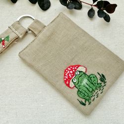 vaccination cardholder, vaccine card holder lanyard, card holder keychain, vaccination card holder kit, frog keychain