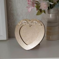 Heart-shaped photo frame in gold color Mothers day giftShabby chic Picture frame Love frame Pink photo frame