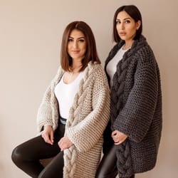 cabled knit women's cardigan knitting pattern, chunky cardigan knitting pattern, oversized knit cardigan pattern