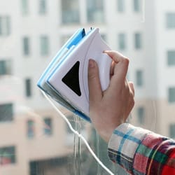 glass cleaner magnetic brush