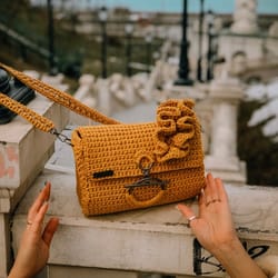 crochet pattern bag with ruffles pdf digital and video tutorial, women crossbody, bridesmaid purse, mustard handbag