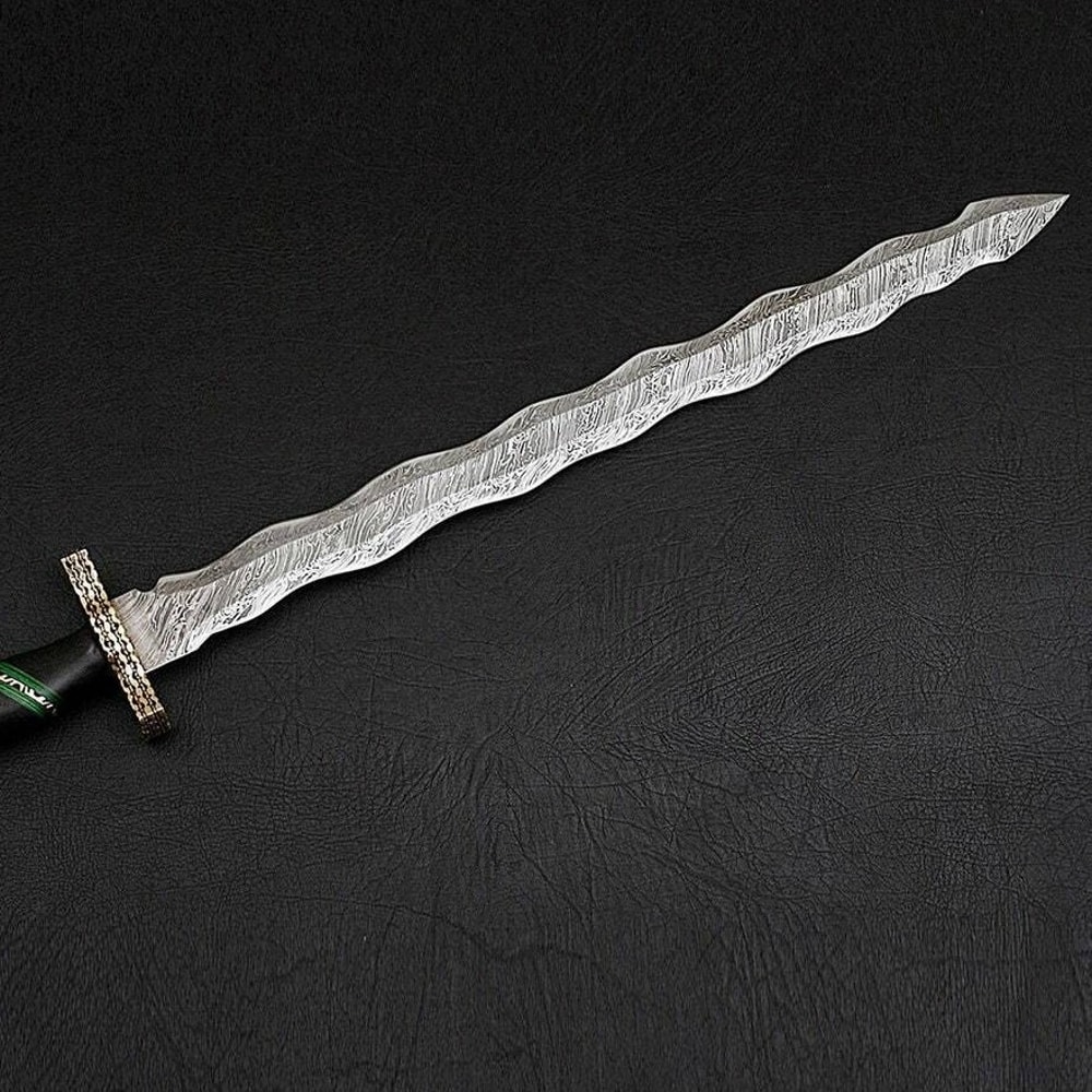 Damascus Steel Art Fancy Sword.jpg
