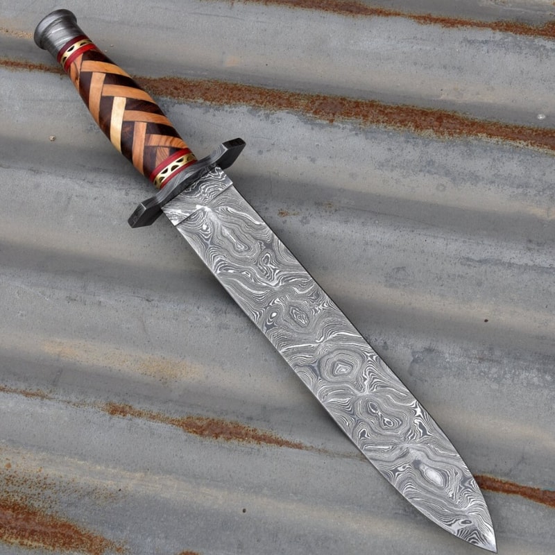 Basket Weaver Damascus Steel Dagger in us.jpg