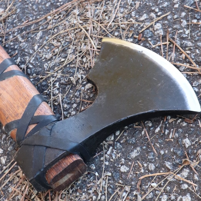 Wolf Heathen Viking War Axe in usa.jpg