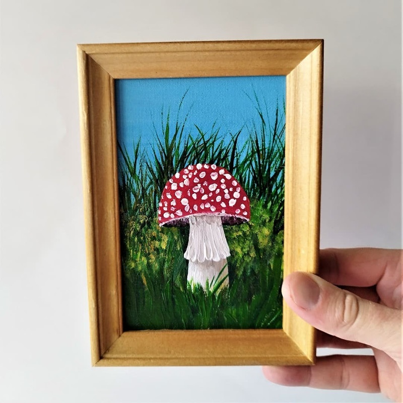 Toadstool-mushroom-painting-acrylic-small-wall-decor.jpg