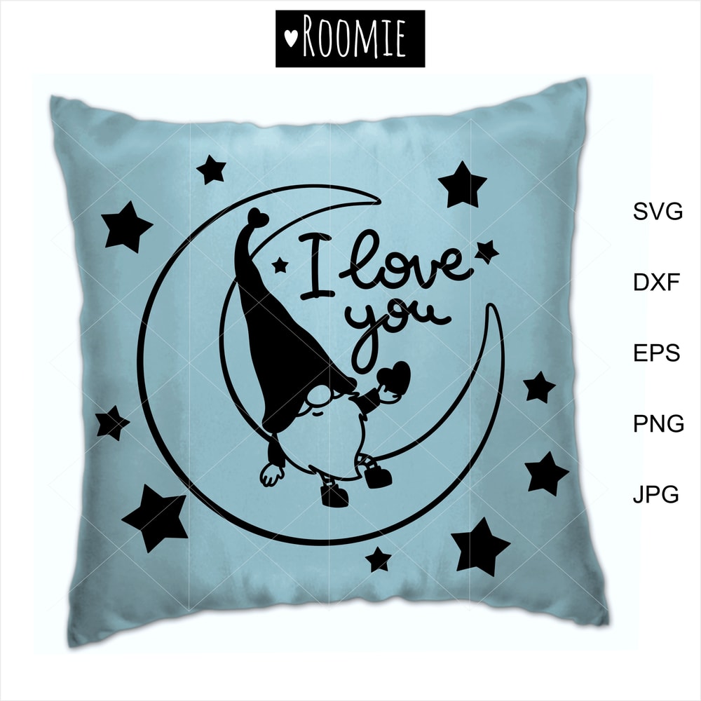 Valentine gnome on the moon with heart 1.jpg