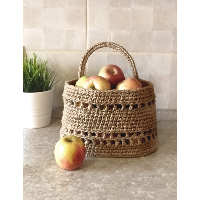 crochet hanging basket 02.jpg