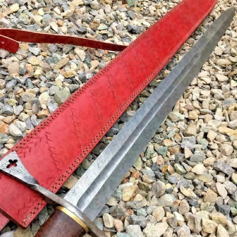 Hand Made Cross Sword Hand Forged Damascus Steel.jpeg