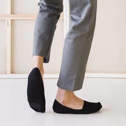 snug fit sweat-free anti-slip no show socks