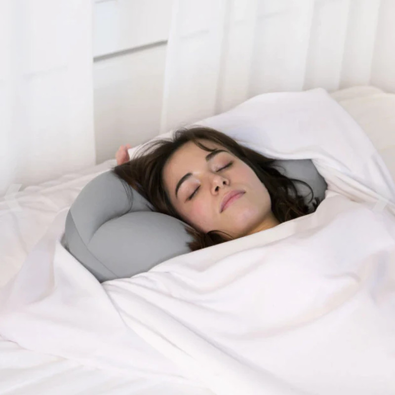breathablecloudshaped3dsleepingpillow3.png