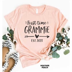 first time grammie est 2023, grammie gift, grammie shirt, grandma mothers day gift, pregnancy reveal, baby announcement,