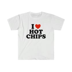 i heart - love hot chips funny y2k 2000s celebrity inspired meme tshirt