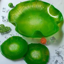 EcoLime Epoxy Resin Fruit Bowl and Stand Set: Vibrant and Sustainable Lime-Themed Home Decor