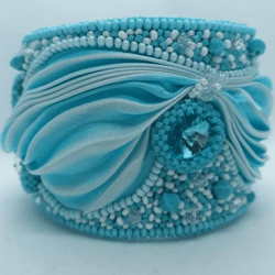 Exquisite Shibori Ribbon Bracelet: Elevate Your Style with Handcrafted Elegance