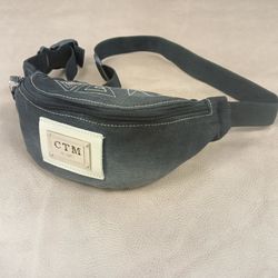 comfortable handmade belt bag made of black denim, sling bag, fanny pack, banana crossbody wallet