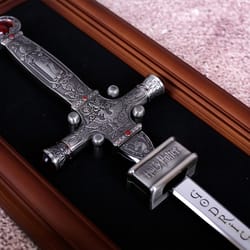 Godric Gryffindor Sword – Official Harry Potter Replica