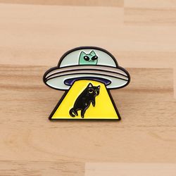 ufo alien enamel pin sci-fi space-themed lapel pin